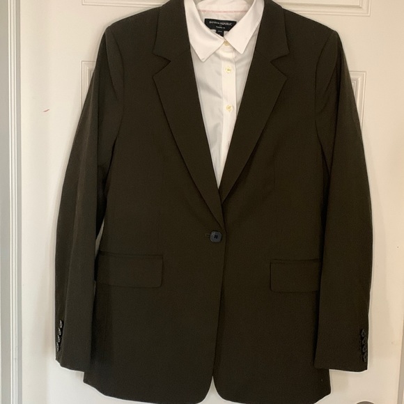 H&M Blazer - Picture 2 of 4